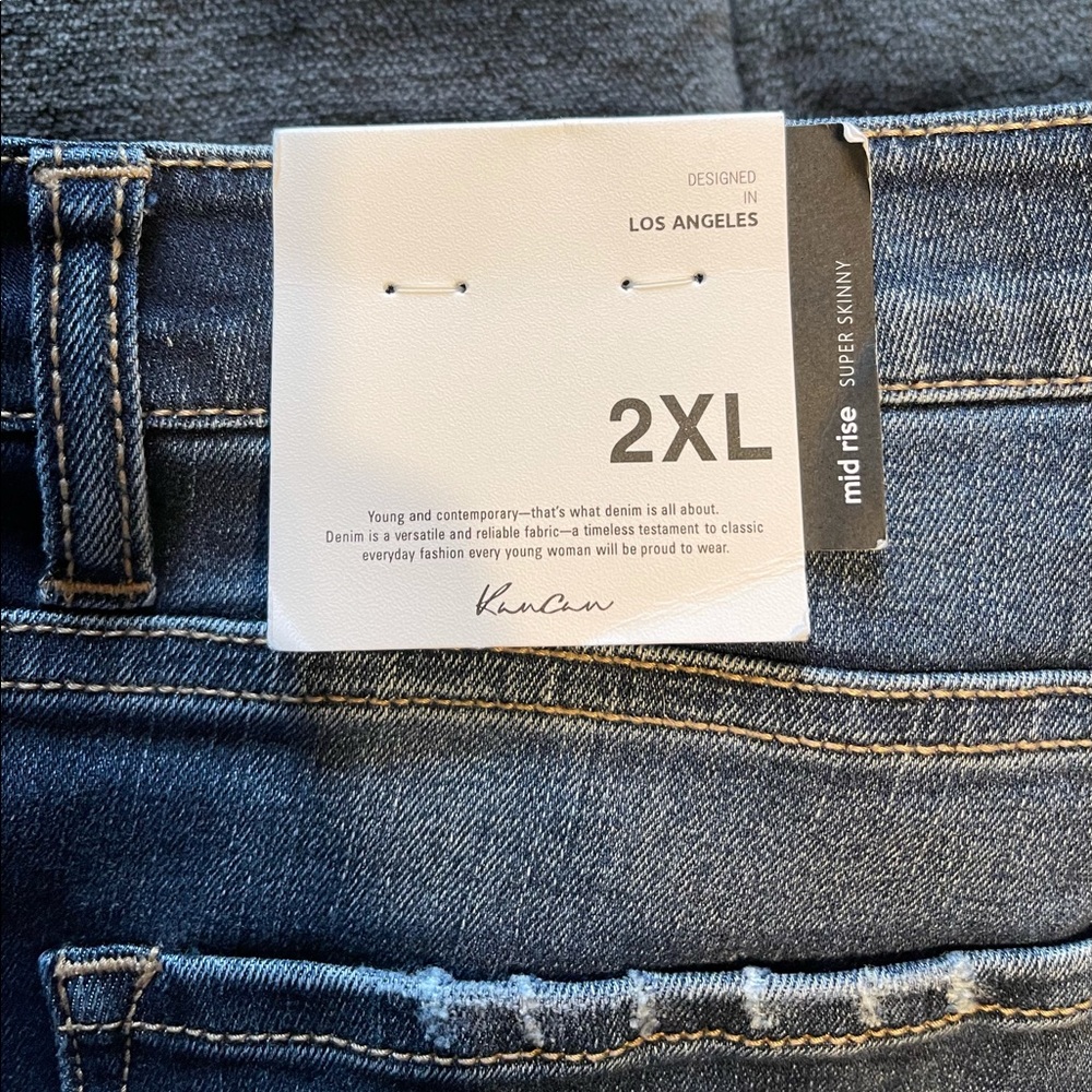Women’s Size 2X Kancan Mid Rise Super Skinny Jean
